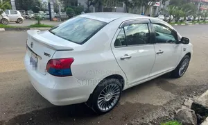 Toyota Yaris 2008 White