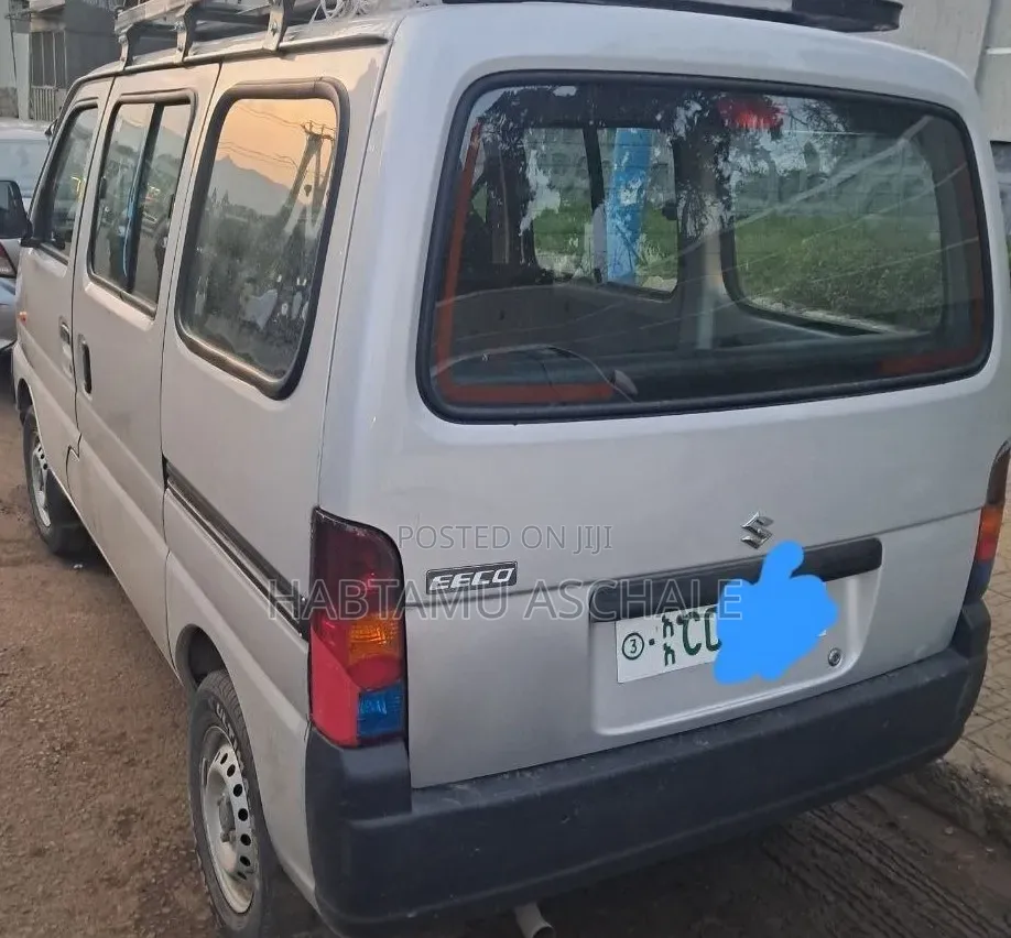 Suzuki Eeco 2025 Silver