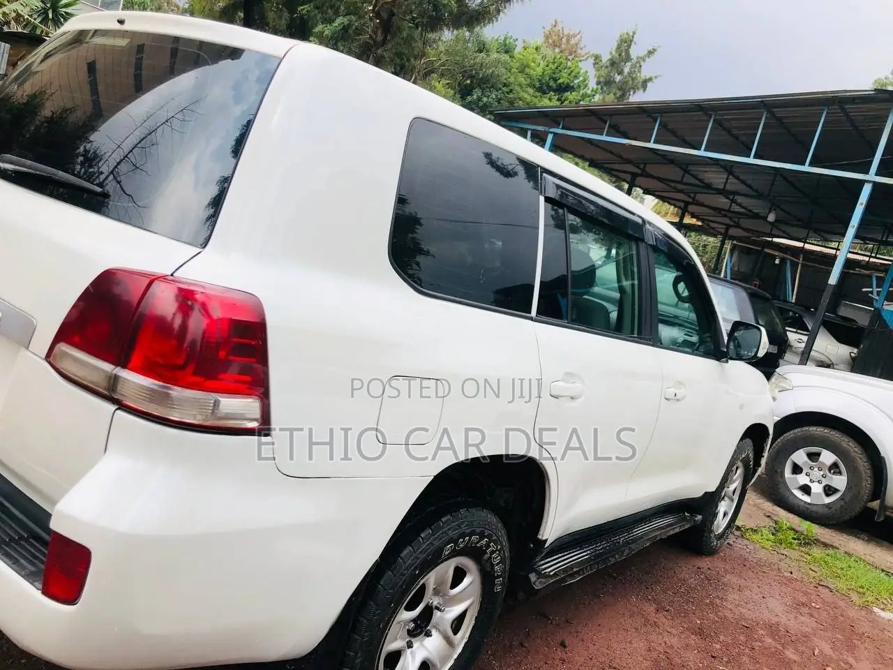 Toyota Land Cruiser 2009 White
