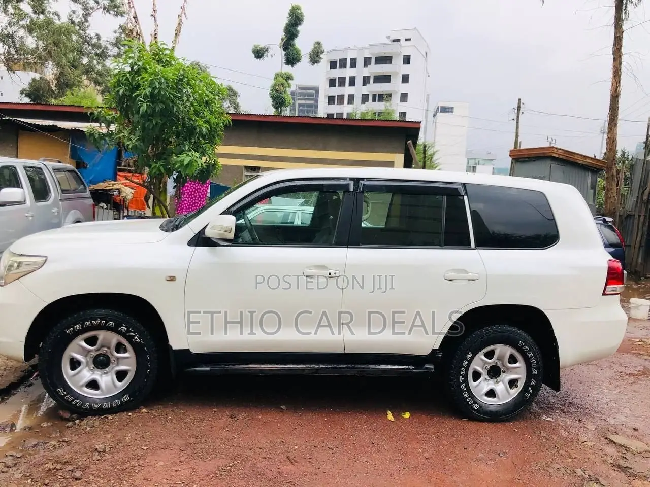 Toyota Land Cruiser 2009 White