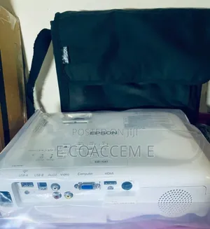 Epson Projector Model Name: EB-S41 Has Bag and Remote