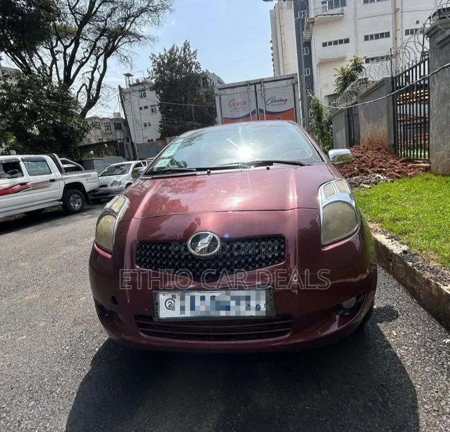 Toyota Yaris 2007 Burgundy