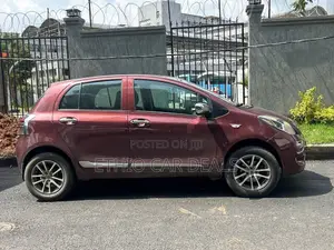 Toyota Yaris 2007 Burgundy