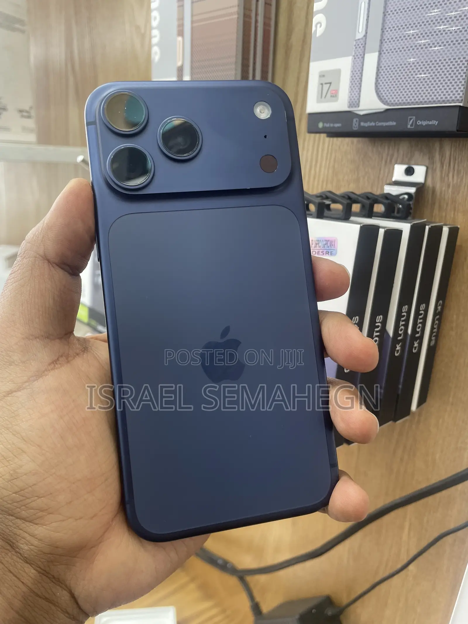 New Apple iPhone 17 Pro Max 256 GB Blue