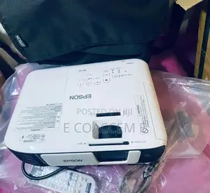 Epson Projector Model Name: EB-S41 Has Bag and Remote