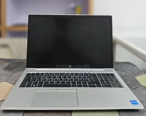 New Laptop HP ZBook Firefly G8 16GB Intel Core i7 SSD 512GB