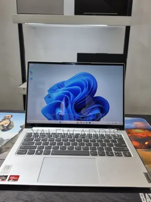 New Laptop Lenovo IdeaPad 720S 16GB AMD Ryzen 7 SSD 512GB