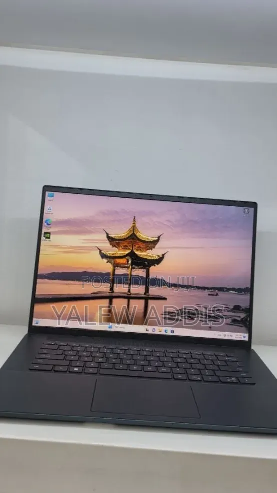 New Laptop Dell Inspiron 15 16GB Intel Core i7 SSD 512GB