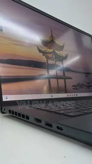 New Laptop Dell Inspiron 15 16GB Intel Core i7 SSD 512GB