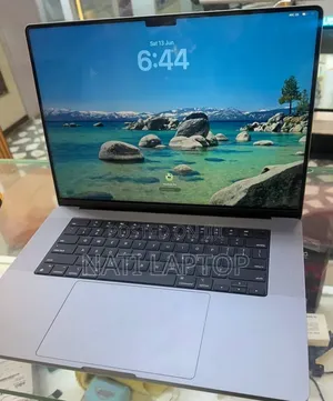 New Laptop Apple MacBook Pro 2021 M1 32GB Apple M1 SSD 512GB