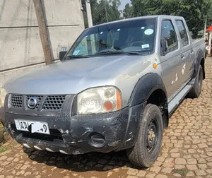 Nissan Pick-Up 2007 Silver
