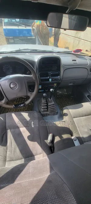Nissan Pick-Up 2007 Silver