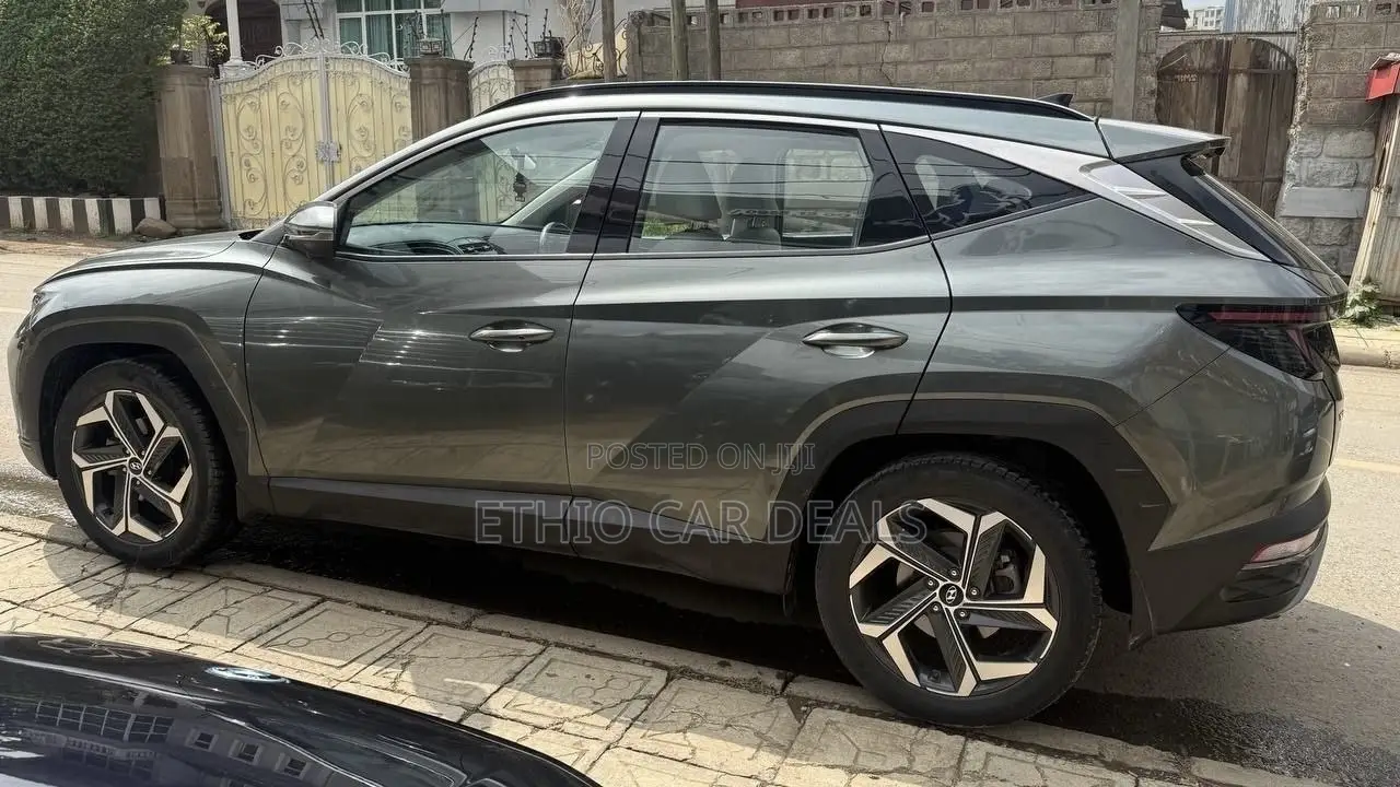 Hyundai Tucson 2022 Gray
