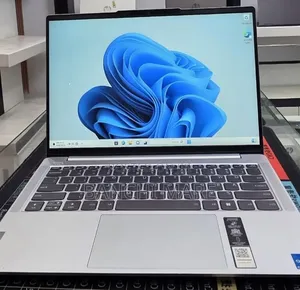 New Laptop Lenovo IdeaPad 520 16GB Intel Core i5 SSD 512GB
