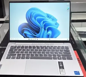 New Laptop Lenovo IdeaPad 520 16GB Intel Core i5 SSD 512GB