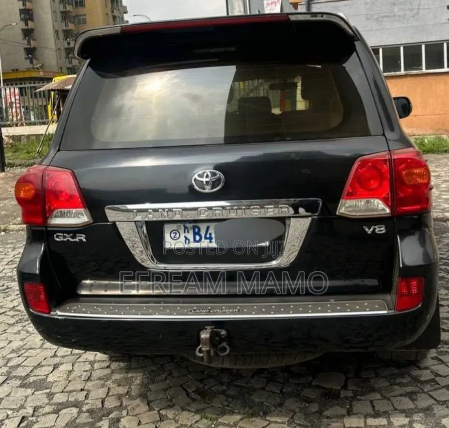 Toyota Land Cruiser 2014