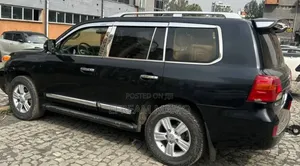 Toyota Land Cruiser 2014