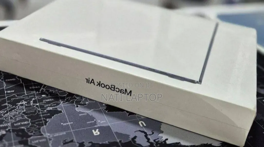 New Laptop Apple MacBook Air 2022 M2 8GB Apple M2 SSD 256GB