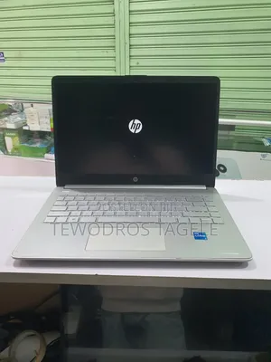 Laptop HP ZBook Firefly G8 8GB Intel Core i5 SSD 512GB