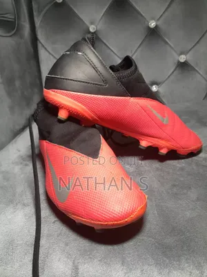 Football Boots (Shoes) for Kids
