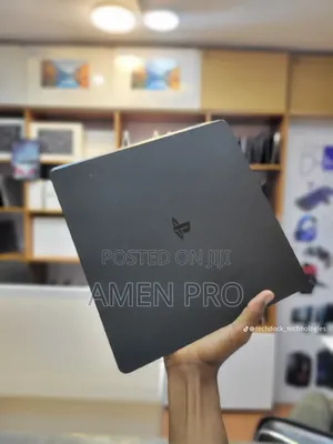 PlayStation 4 Slim