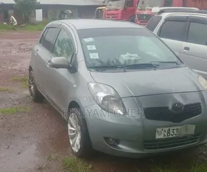 Toyota Yaris 2007 Gray