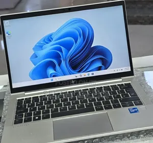 New Laptop HP EliteBook 830 G8 16GB Intel Core i5 SSD 512GB
