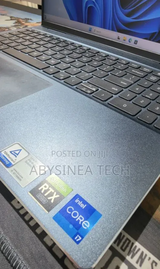 New Laptop Dell Inspiron 15 16GB Intel Core i7 SSD 512GB