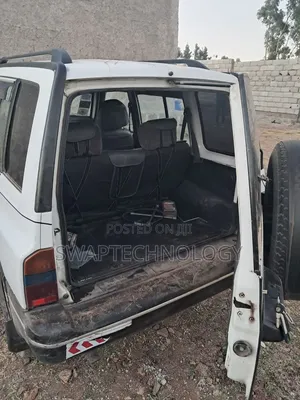 Suzuki Vitara 2004 White