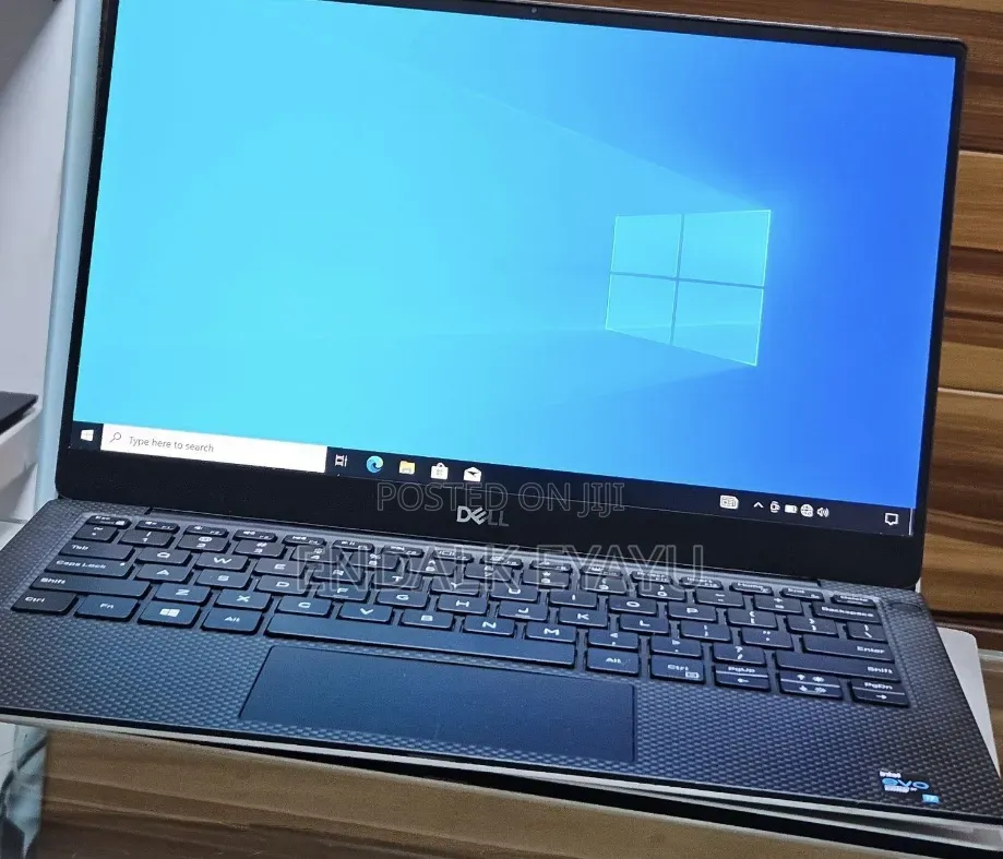 New Laptop Dell XPS 13 16GB Intel Core i7 SSD 512GB