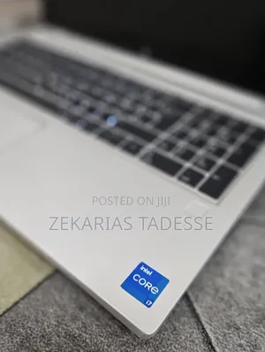 New Laptop HP ZBook Firefly G8 16GB Intel Core i7 SSD 512GB