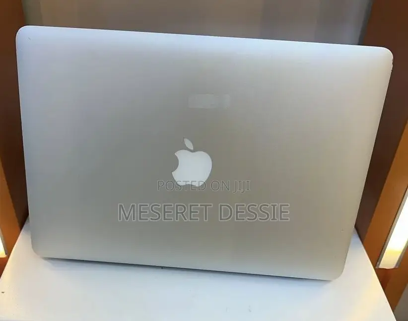 New Laptop Apple MacBook Air 2017 8GB Intel Core i5 SSD 256GB