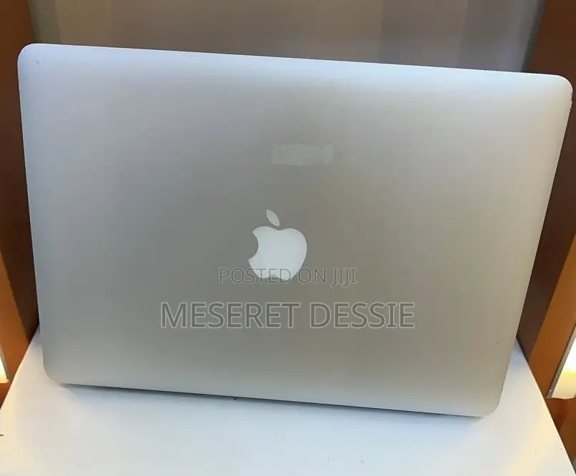 New Laptop Apple MacBook Air 2017 8GB Intel Core i5 SSD 256GB