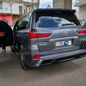 Lexus LX 2019 Gray