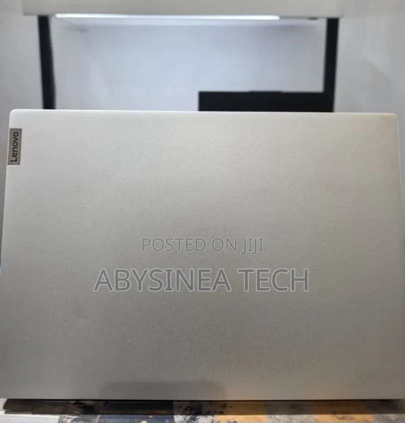 New Laptop Lenovo IdeaPad 720S 16GB AMD Ryzen 7 SSD 512GB