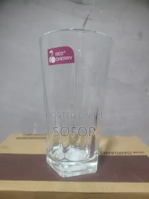 Red የውሀና የሻይ ብርጭቆ ከቡና ሲኒ ጋር( Water and Tea Glass With Coffee Cups)