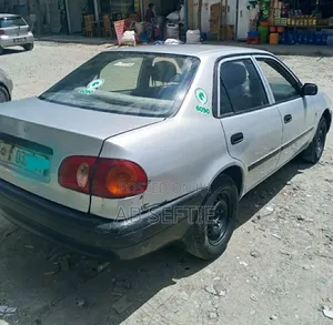Toyota Corolla 2000 Silver