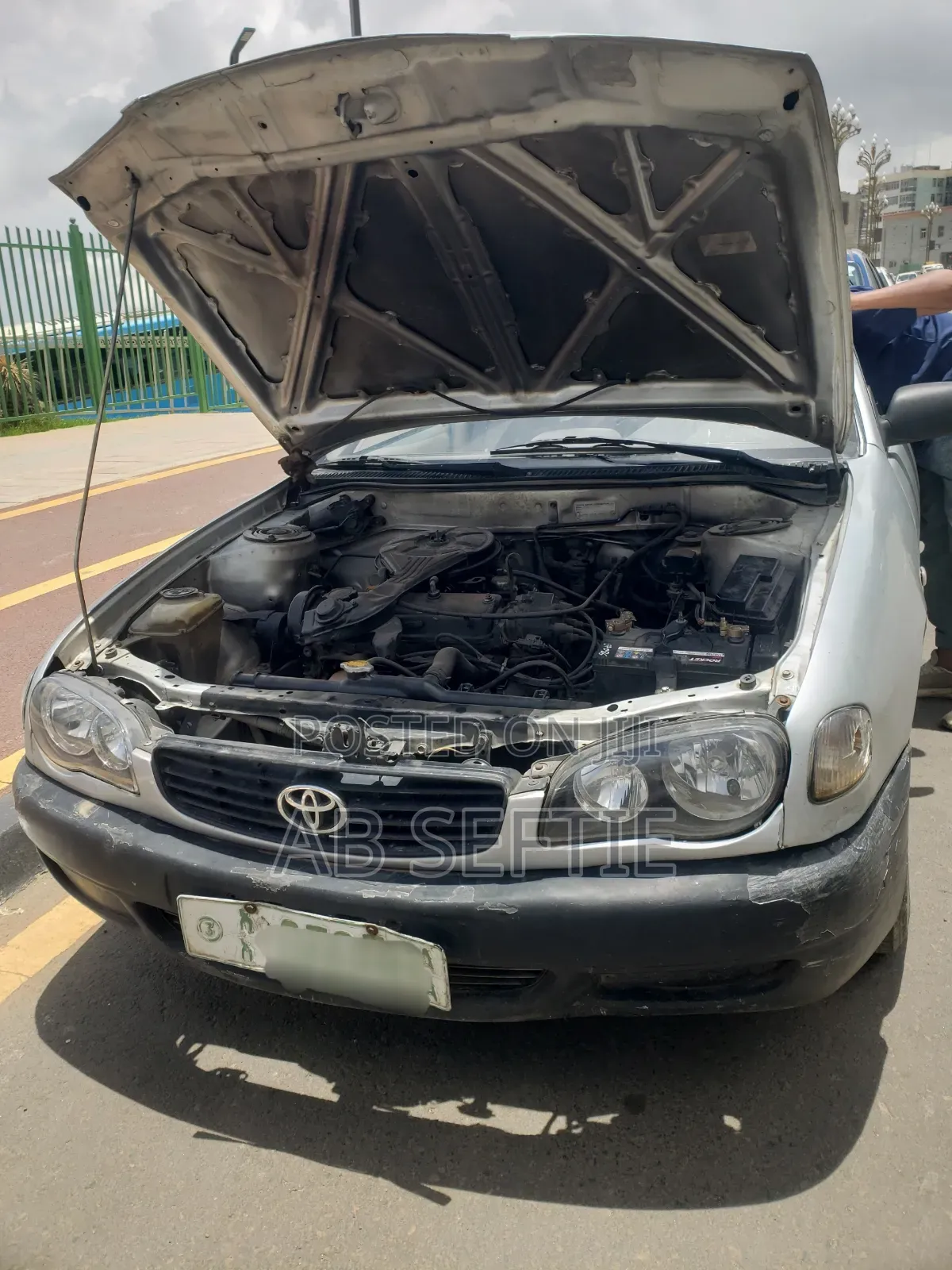 Toyota Corolla 2000 Silver