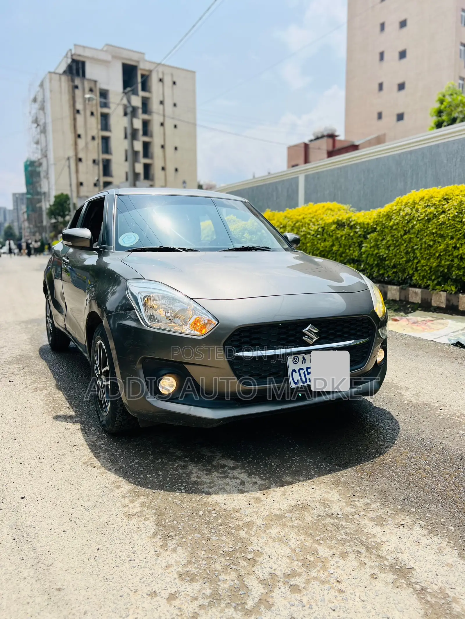 Suzuki Swift 2022 Gray