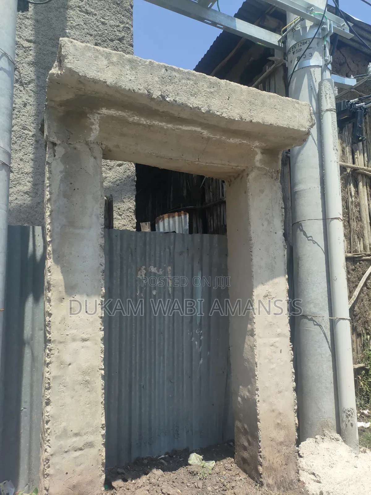 8bdrm Apartment in Dukem 140, East Shewa for sale