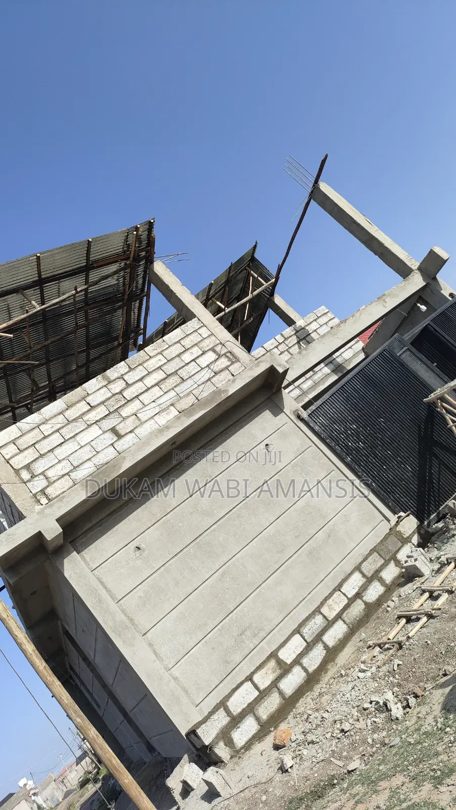 8bdrm Apartment in Dukem 140, East Shewa for sale
