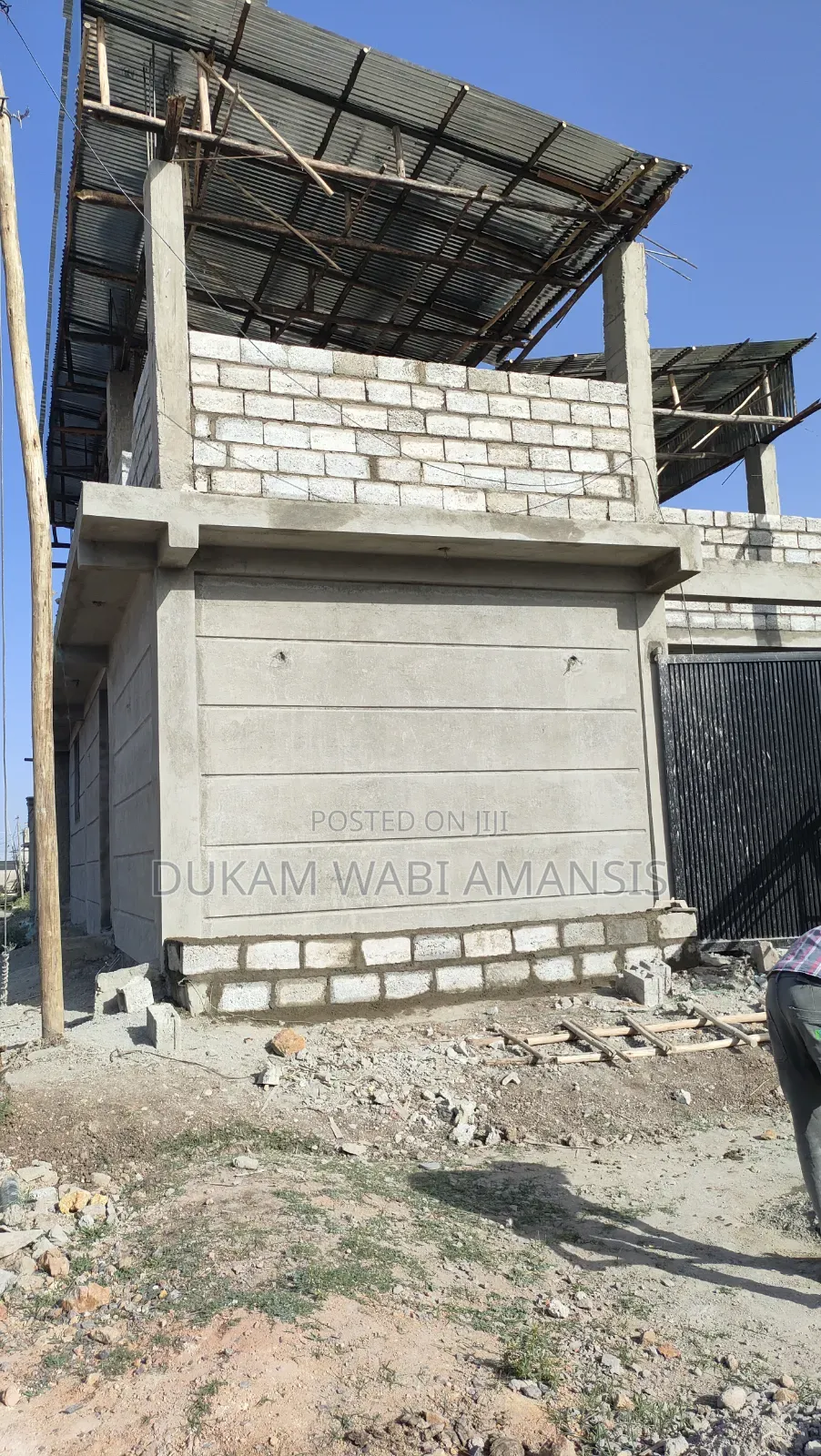 8bdrm Apartment in Dukem 140, East Shewa for sale