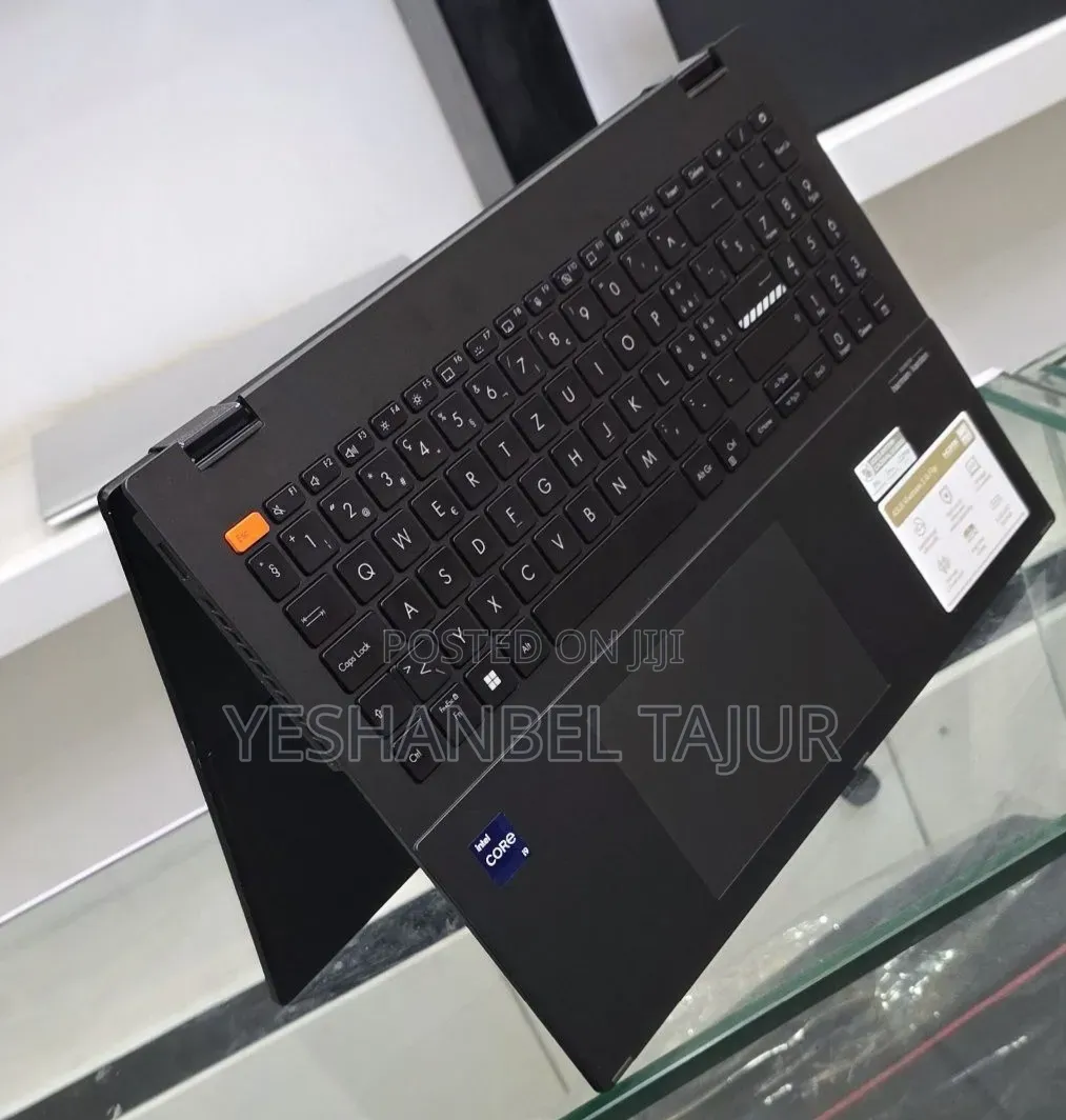 New Laptop Asus VivoBook 15 X505BA 16GB Intel Core i9 SSD 1T