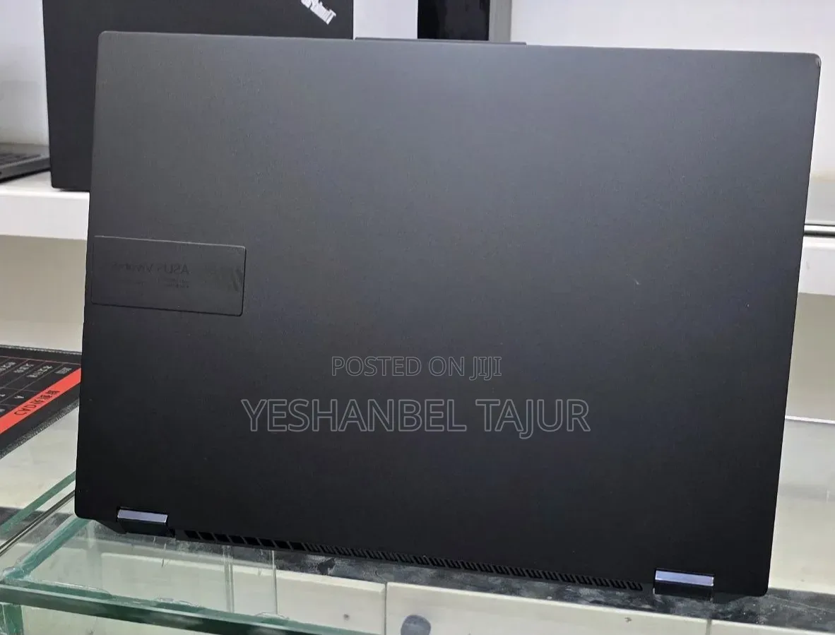 New Laptop Asus VivoBook 15 X505BA 16GB Intel Core i9 SSD 1T