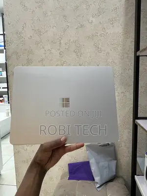 New Laptop Microsoft 256GB SSD 256GB