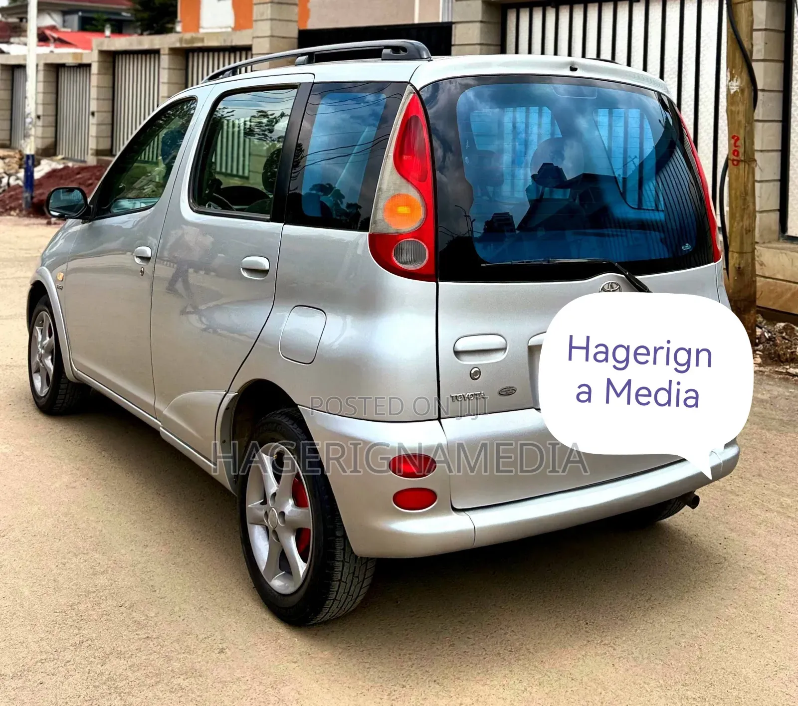 Toyota Yaris 2001 Silver