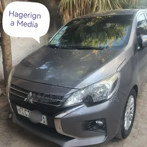 Mitsubishi Attrage 2022 Gray