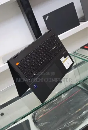 New Laptop Asus Vivobook 15 16GB Intel Core i9 SSD 1T