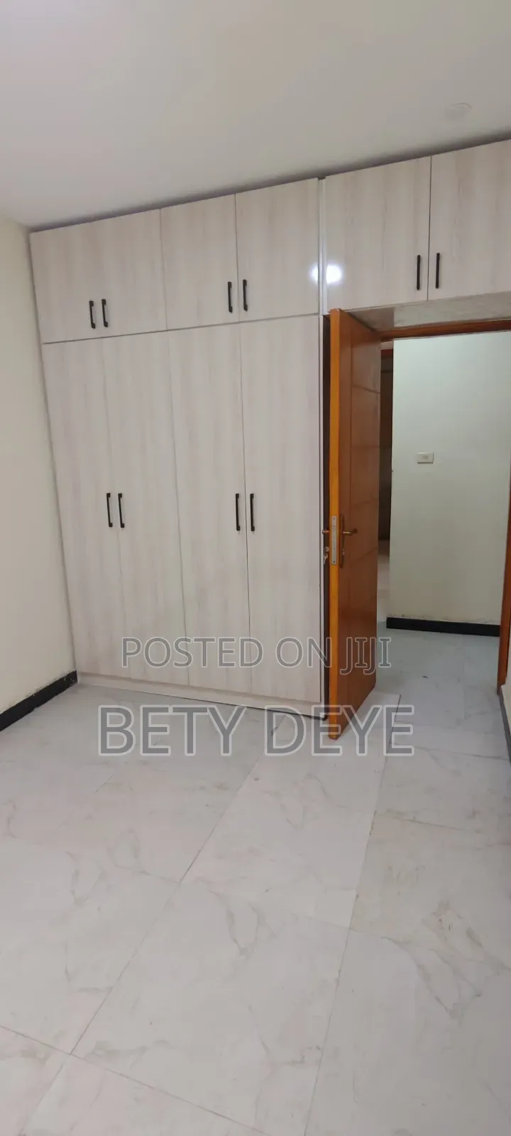 2bdrm Apartment in አሻራ የመኖረያ መንደር, Nifas Silk-Lafto for rent