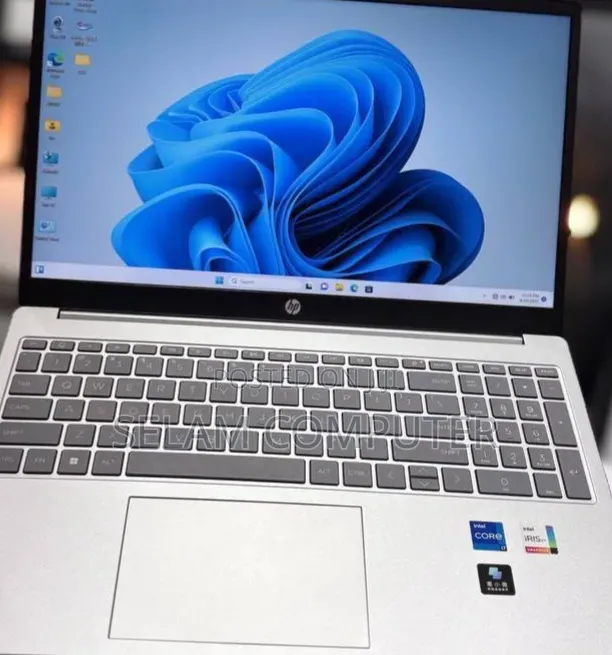 New Laptop HP Stream Notebook 16GB Intel Core i5 SSD 512GB